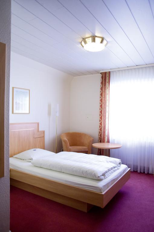 Hotel Am Schloss Darmstaedter Hof Bad Homburg vor der Höhe Pokoj fotografie